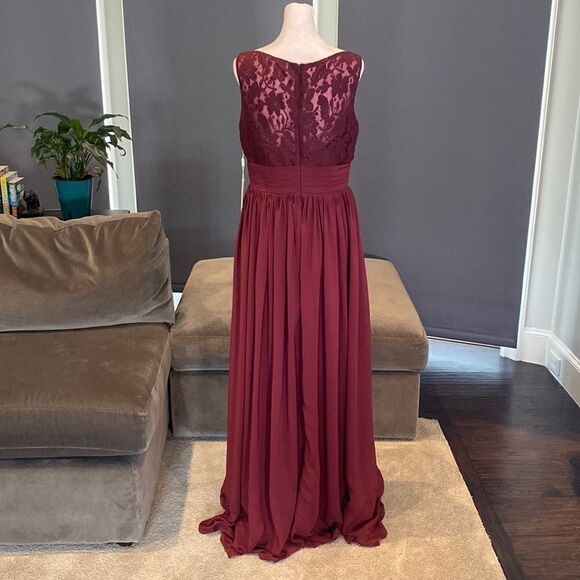 Woman’s A-Line V-Neck Chiffon Prom Bridesmaid or Formal Dress Size 8 NWT - Picture 4 of 12